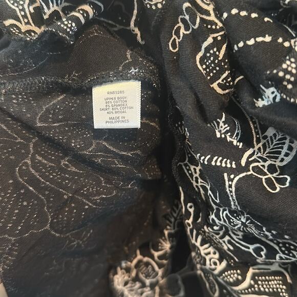 Express Large Black Floral Tiered Strapless Dress - Picture 10 of 10